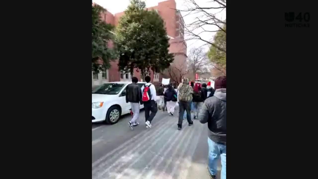 Estudiantes se movilizan en NC State contra ICE