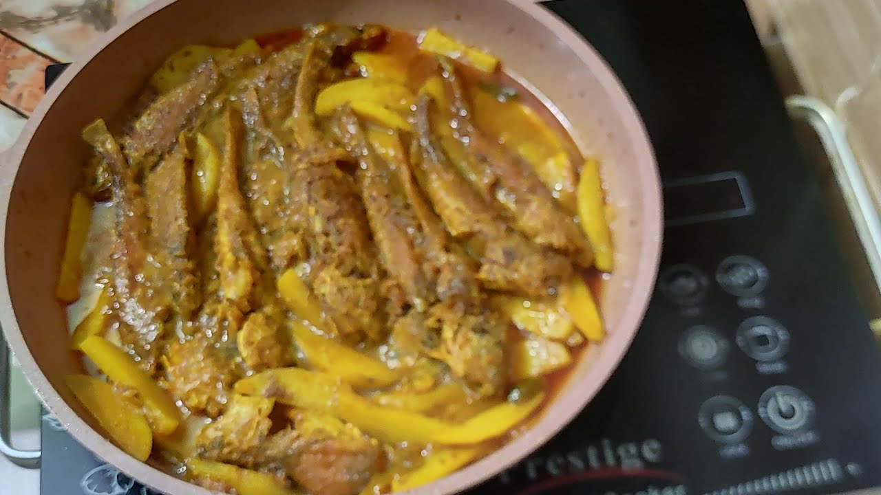 অসাধারণ স্বাদের আলু দিয়ে পোয়া মাছ রান্নার রেসিপি। Poa Mach Ranna Recipe 
