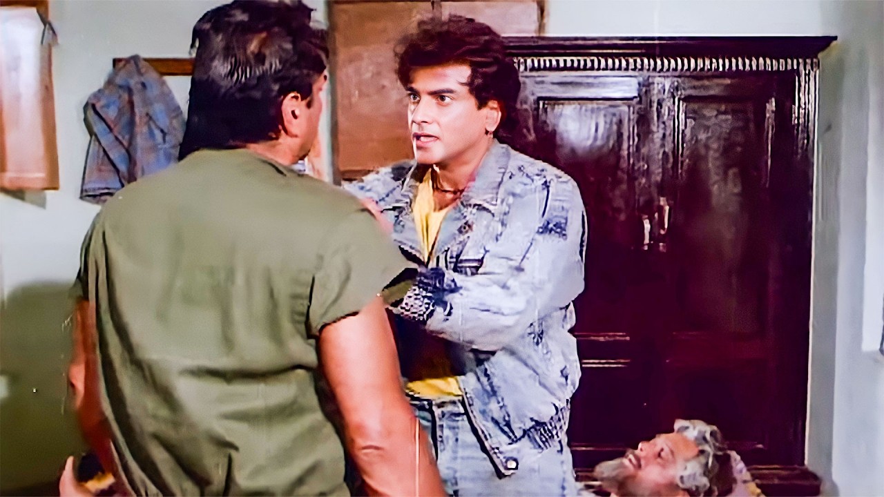 माँ - बाप को बचाने के लिए जिगरी दोस्त बने जानी दुश्मन | Dharmendra & Jeetendra | Best Movie Scene