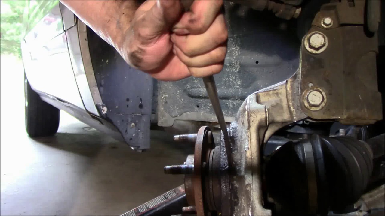 2001 Buick Park Avenue Front Wheel Hubs