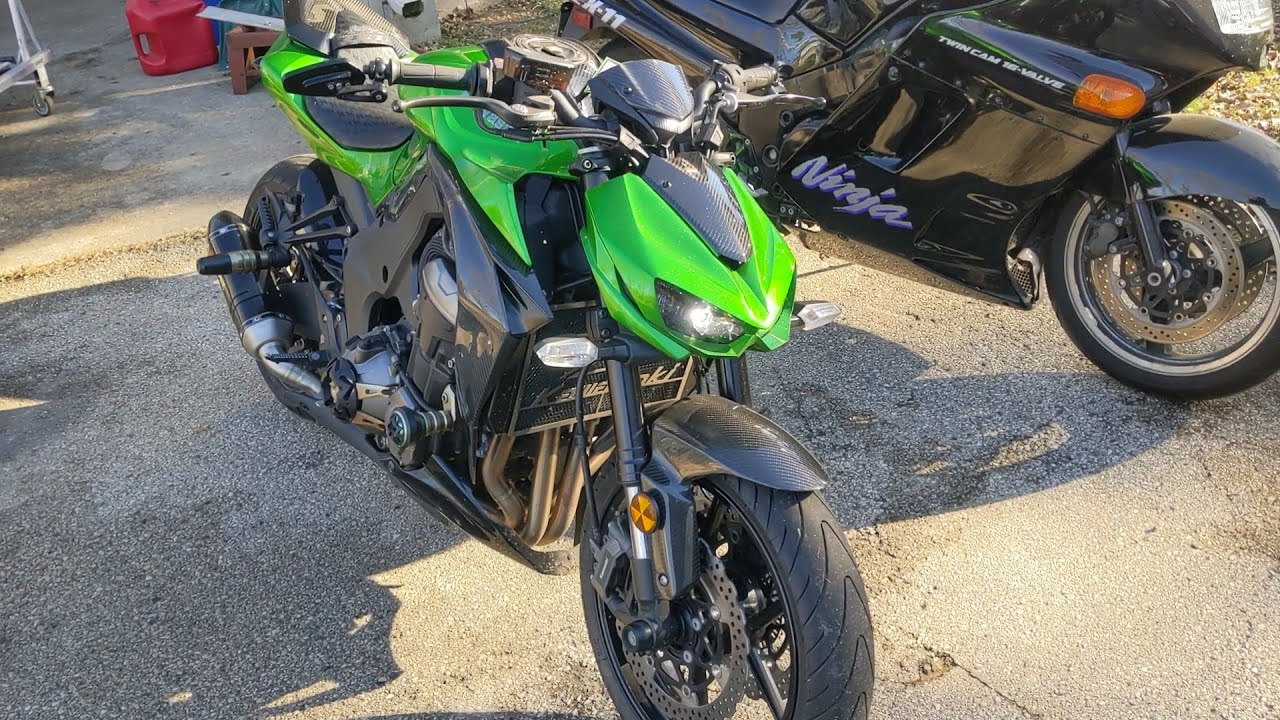 Kawasaki Z1000 Cold Start, Akrapovic Exhaust