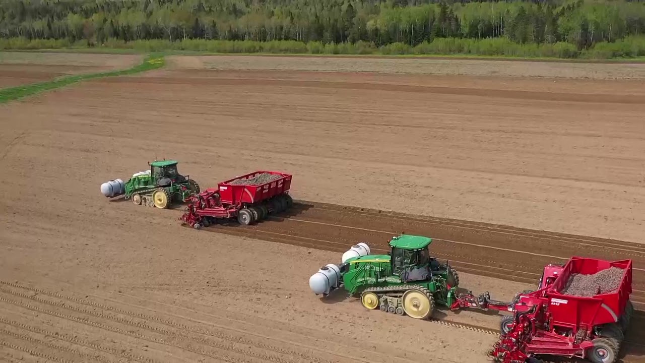 8312 12- Row Planter in Maine