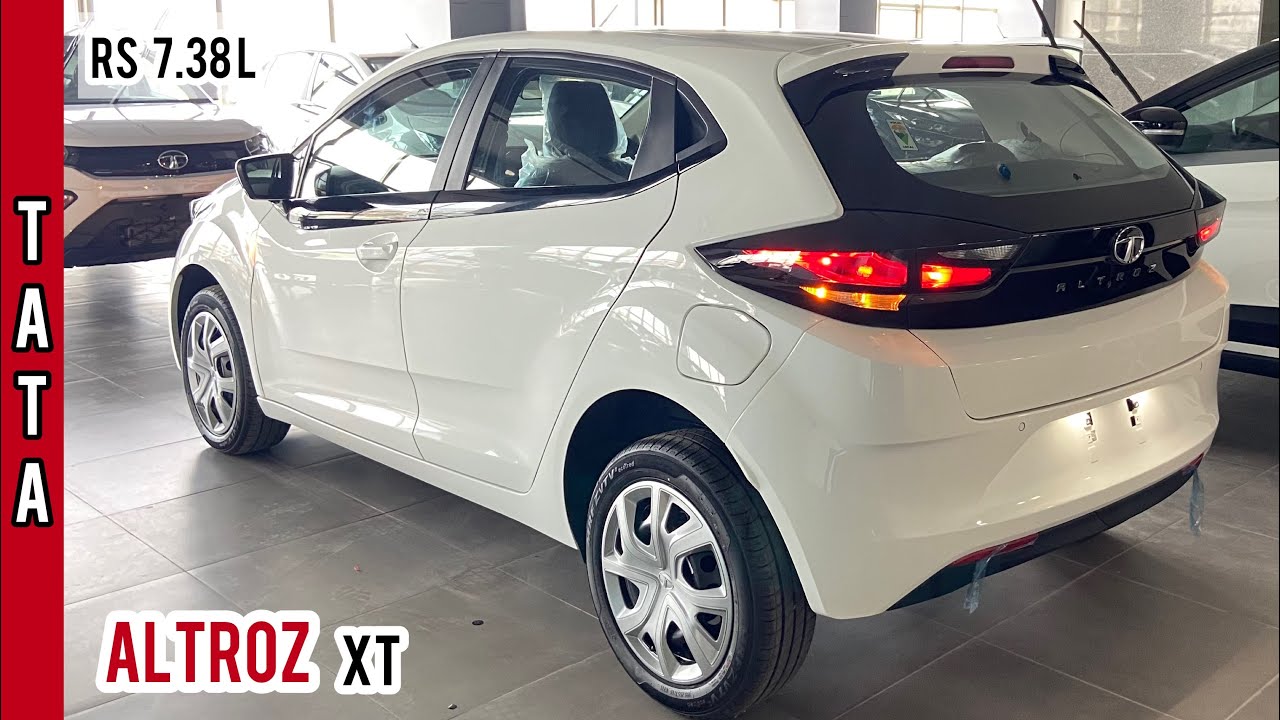 Tata Altroz 2022 | Altroz XT Petrol | Rs 7.38L 🔥 Detailed Walkaround Video!