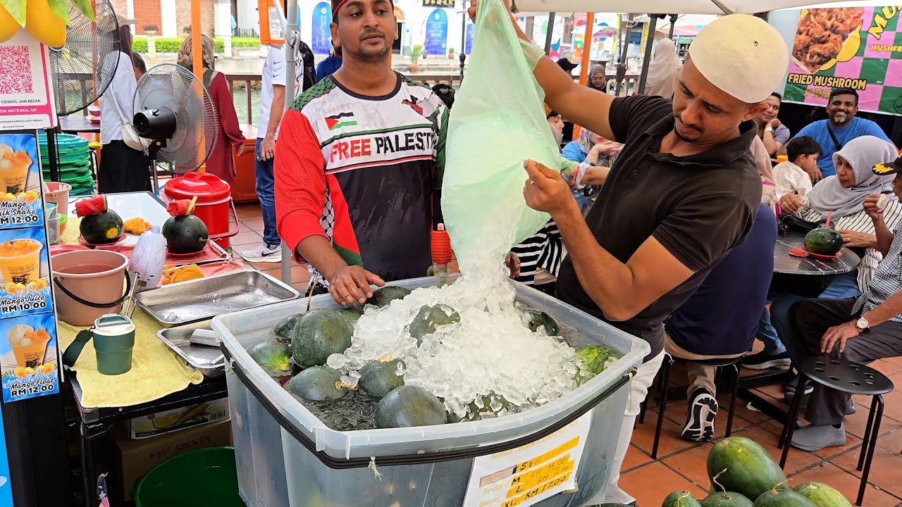 Perfect Fruit Juice! Best Watermelon Juice of Malacca, Malaysia
