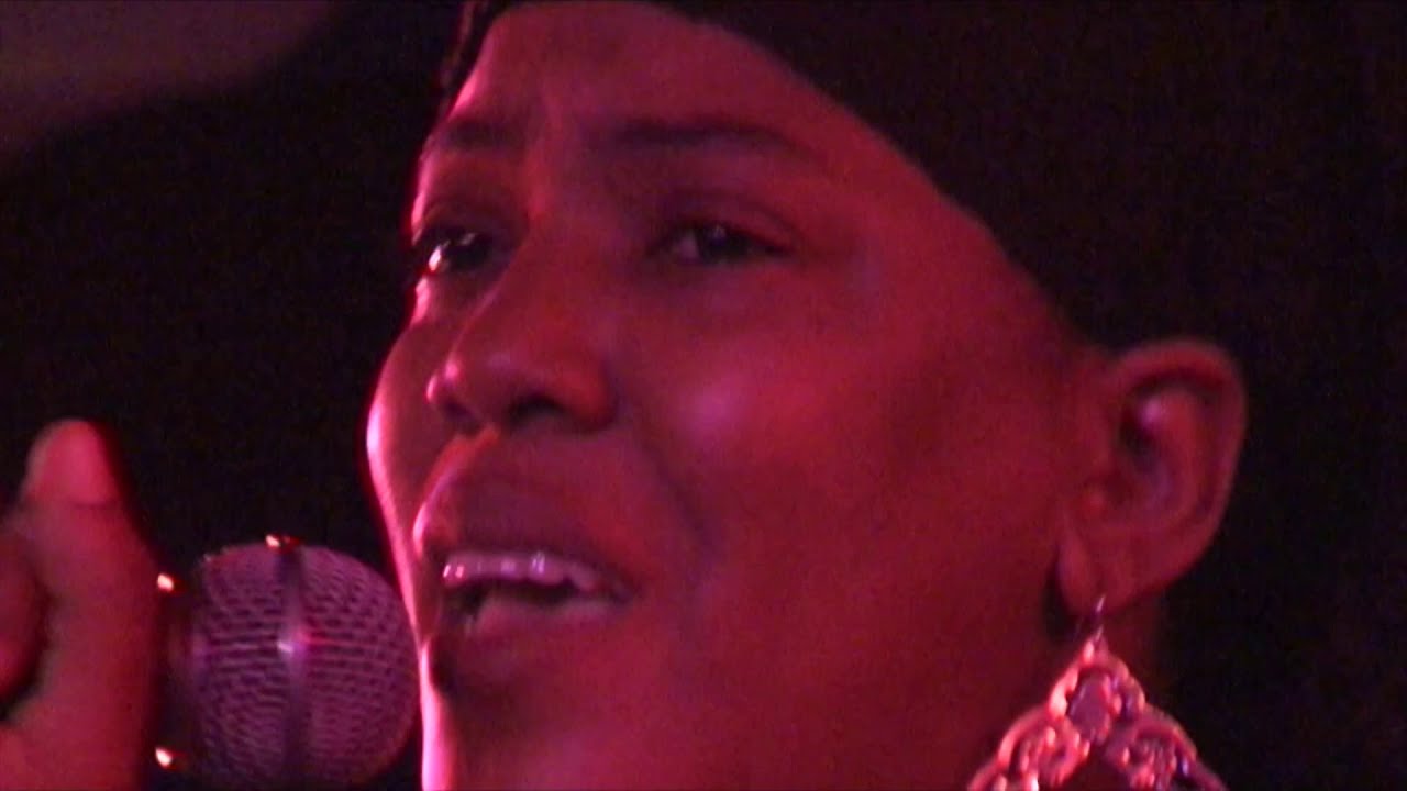 Dezarie 'Trying To Be God' Moe's Alley Santa Cruz August 17 2010