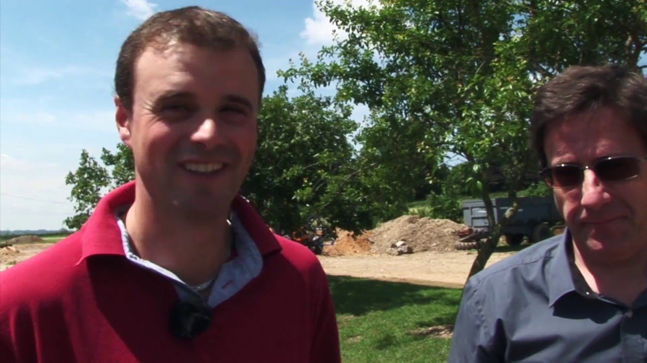 Elever des volailles sous les arbres ? - témoignage éleveur de Loué - J.Martineau