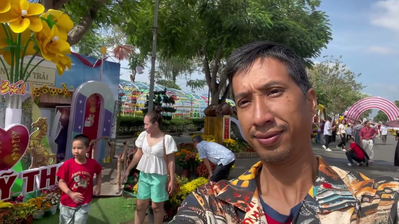 Vườn Hoa Lạc Hồng 