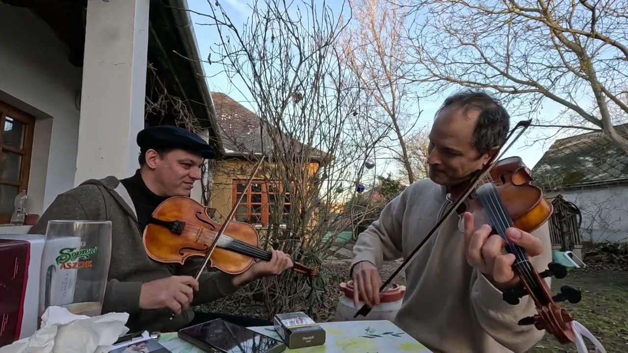 Pikó és bandája - Kalotaszegi legényes Bogártelkéről
