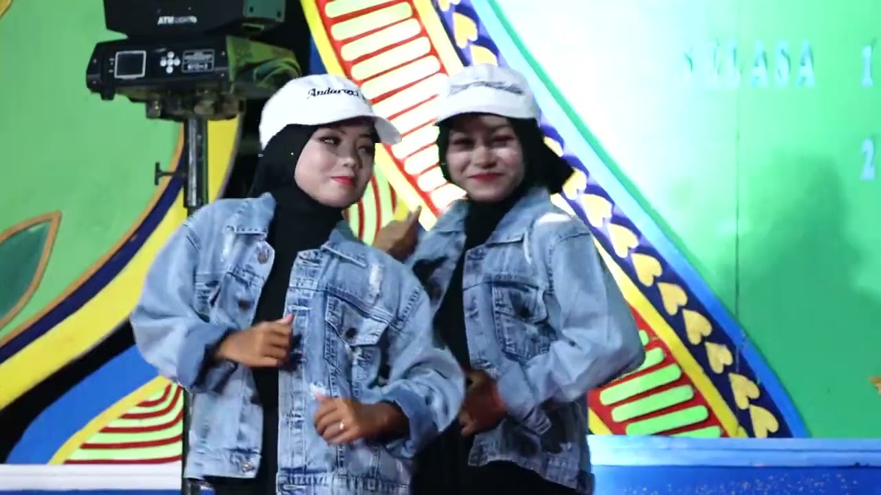 ARABIC DANCE || NAFAHA TATRA & ZAHRA [ dua artis cilik berwajah cantik]