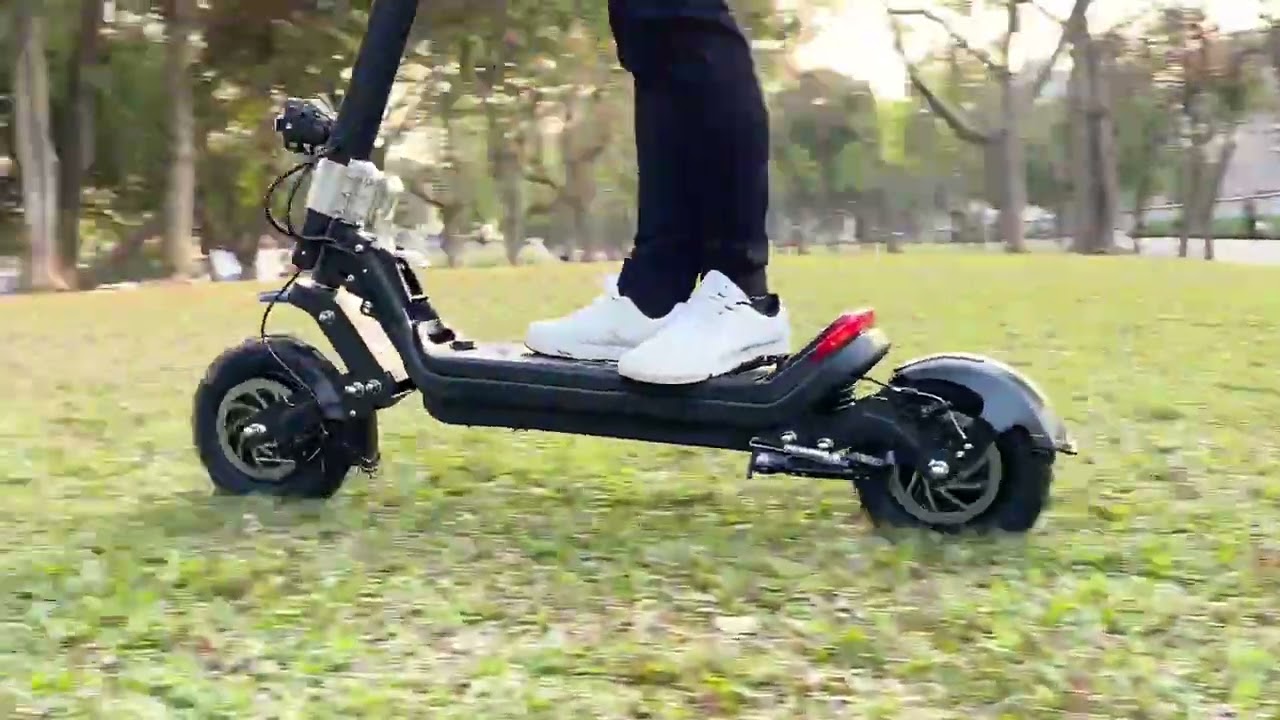 AOVOPRO G63 Off Road Electric Scooter Dual Suspension Dual Motor 2400W