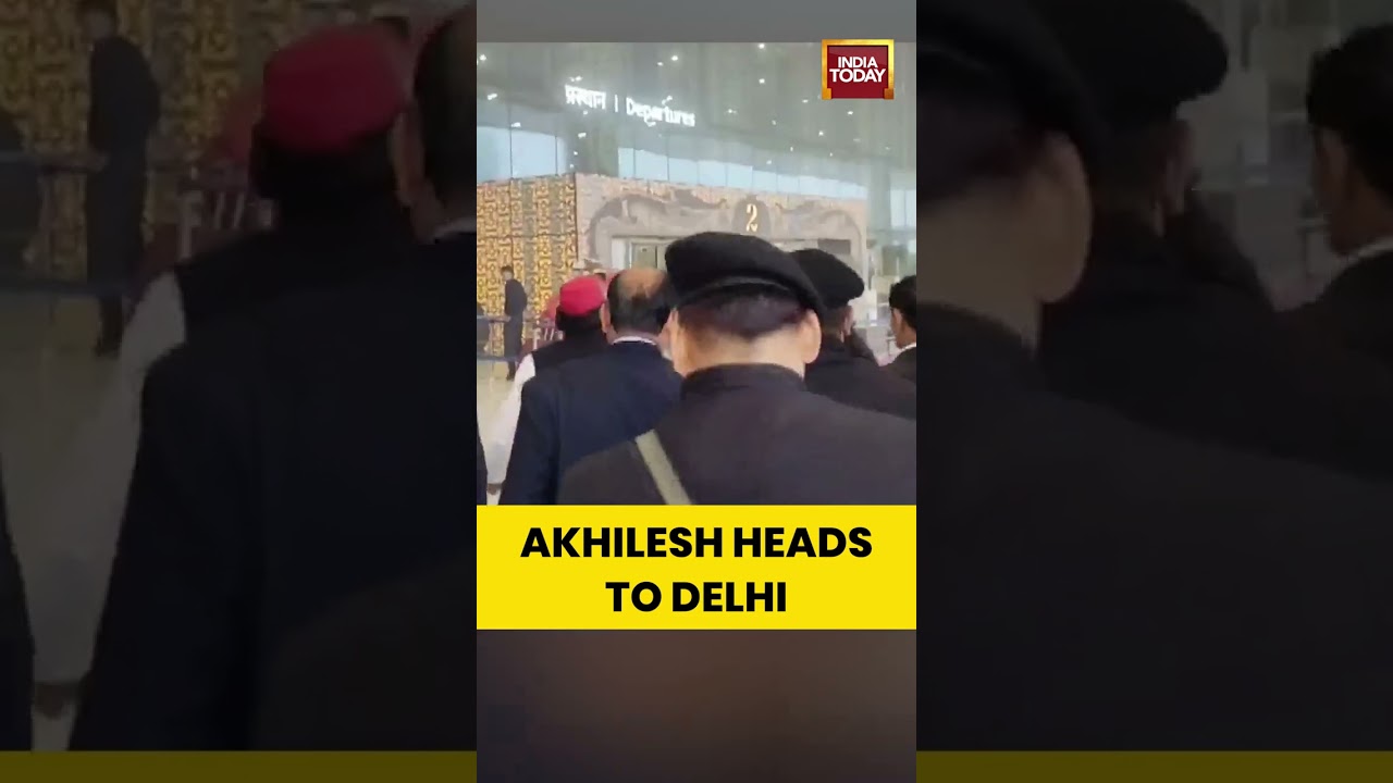 Akhilesh Yadav Travels To Delhi Amid Parliament Budget Session Proceedings #parliament #modi