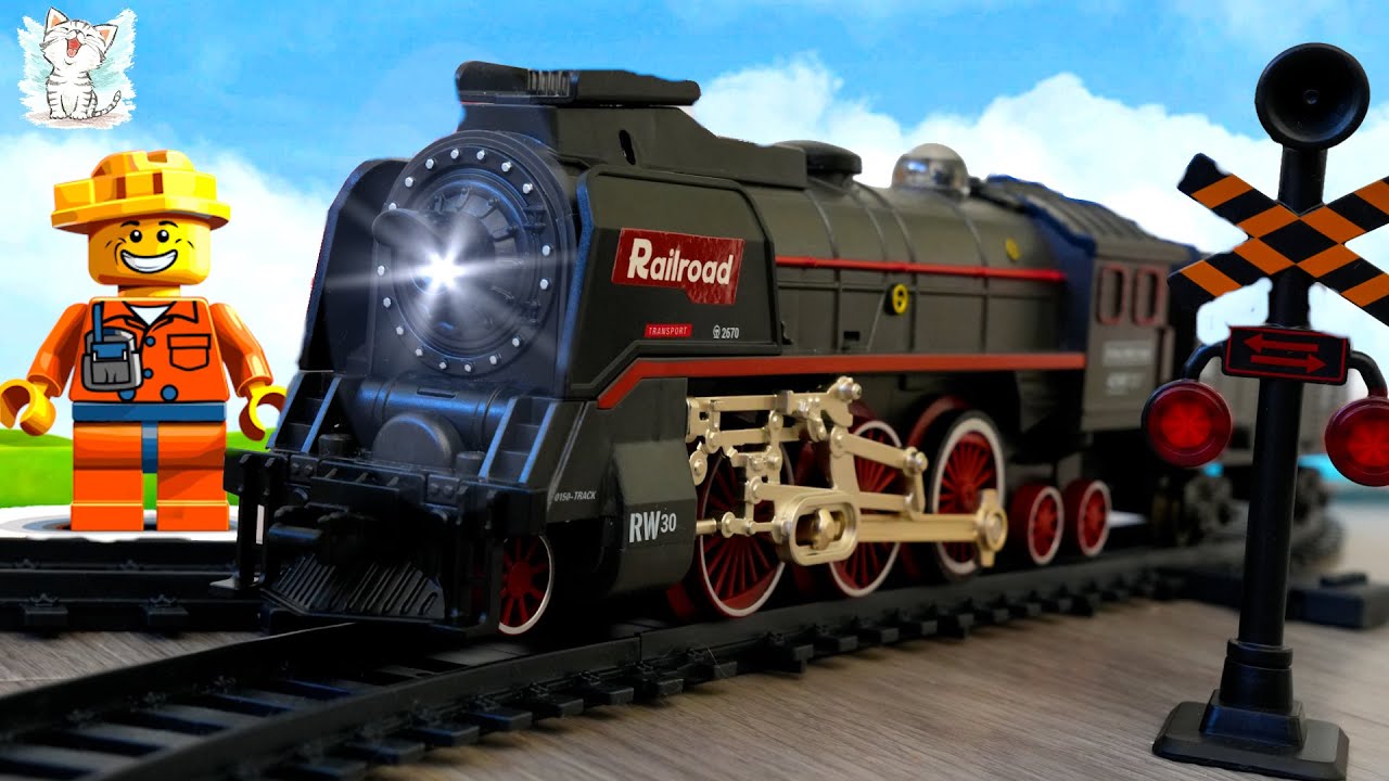 Steam TRAIN toy for toddlers. Fixing the railway for Thomas and his friend