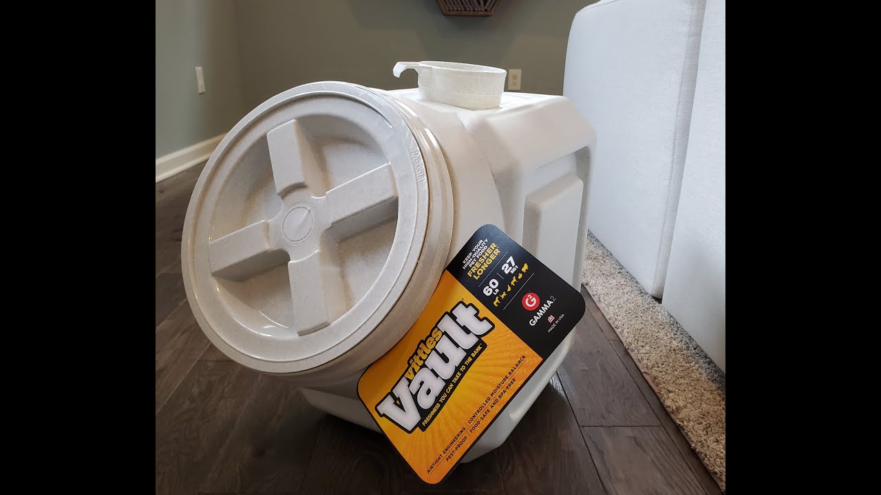 Gamma2 Vittles Vault Outback Stackable Review - Food Kibble Storage