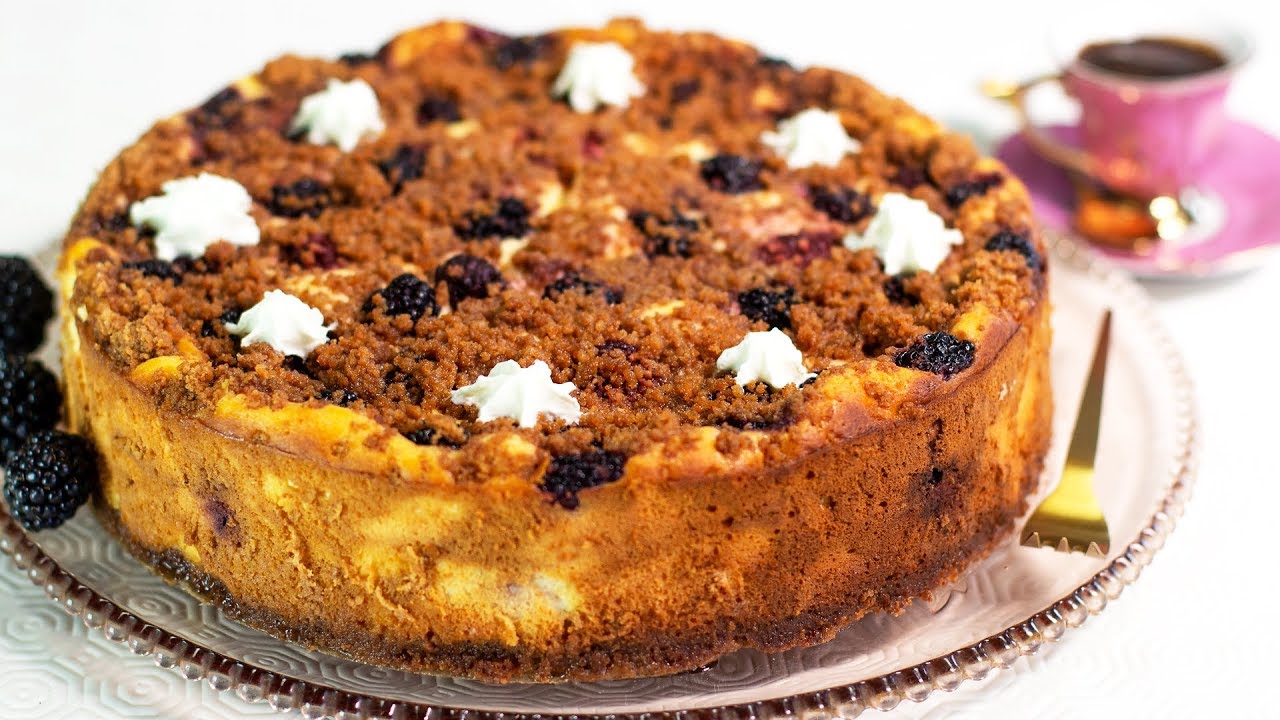 MASCARPONE-KÄSEKUCHEN mit Beeren