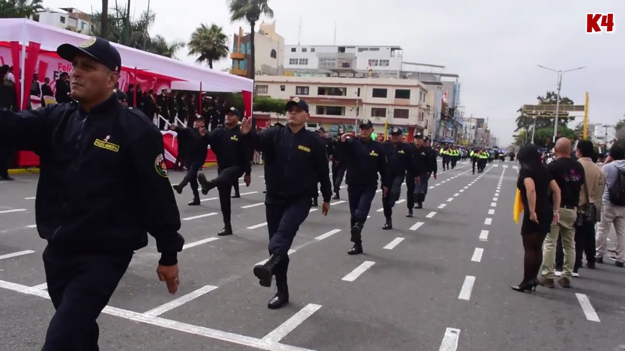DESFILE CÍVICO MILITAR POR FIESTAS PATRIAS 🇵🇪 (PLAZA DE ARMAS DE CHIMBOTE ) 25 JUL 2024