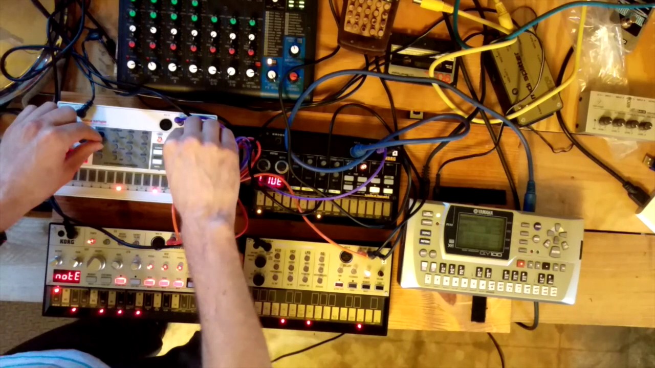 QY 100, Volca Keys, Volca Bass, Volca Sample, live jam.