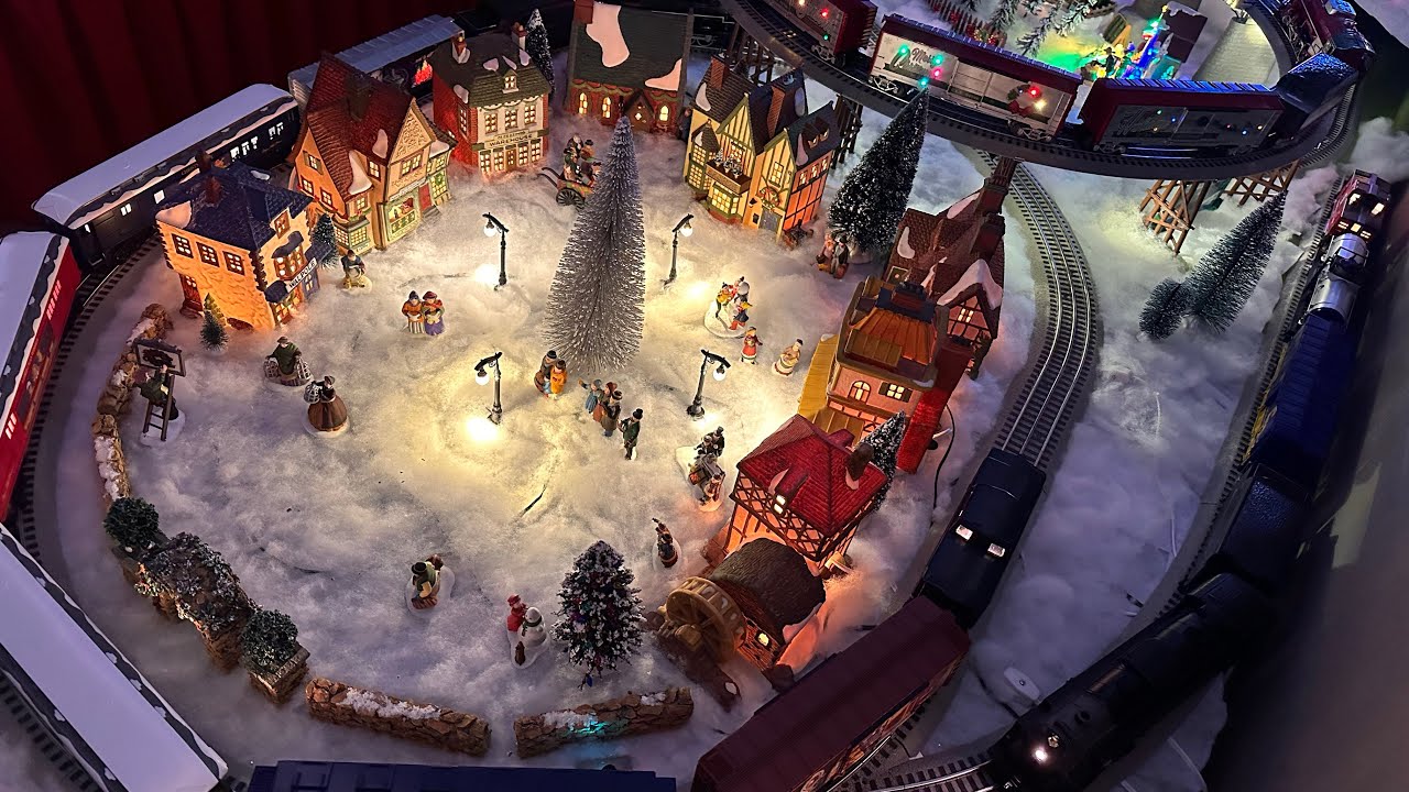 Christmas Train Village Nighttime Run - Lionel, Lemax, Dept. 56