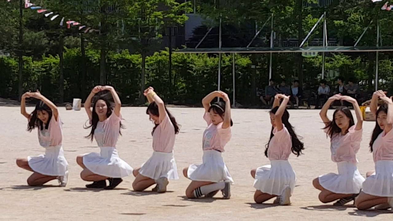 [신구중학교 체육대회] 댄스부 특별공연 트와이스(Twice)의 'Cheer UP'