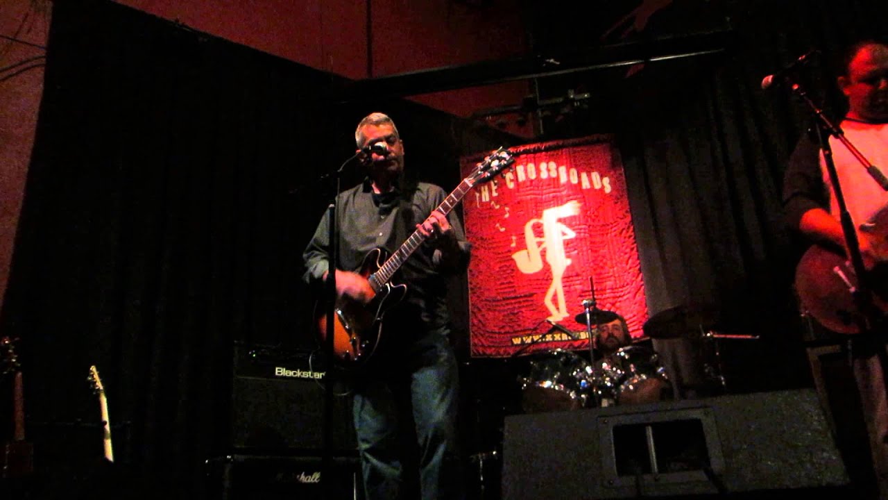 David A Wilson - Mean Old Heart - Live at the Crossroads - Nov 2014