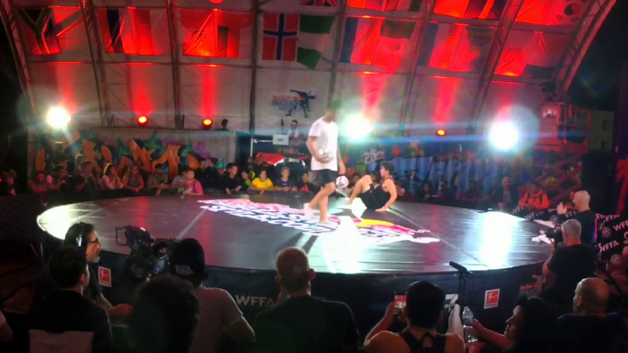 RICHARDINO(BRAZIL) VS DEGOX(CHILE) || REDBULL STREET STYLE 2019 || QUALIFICATION BATTLE