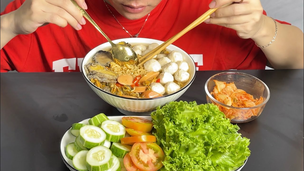 HÔM NAY ĂN MÌ GÓI. BỮA ĂN HẰNG NGÀY CÓ GÌ ĂN ĐÓ, ĐƠN GIẢN MÀ NGON | GG LIKE EAT
