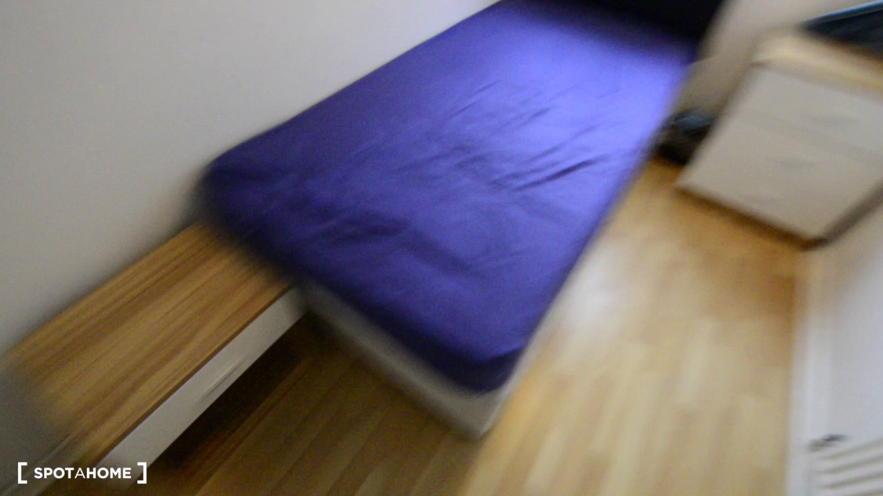 Rooms for rent in a 5-bedroom houseshare in Plaistow - Spotahome (ref 119801)
