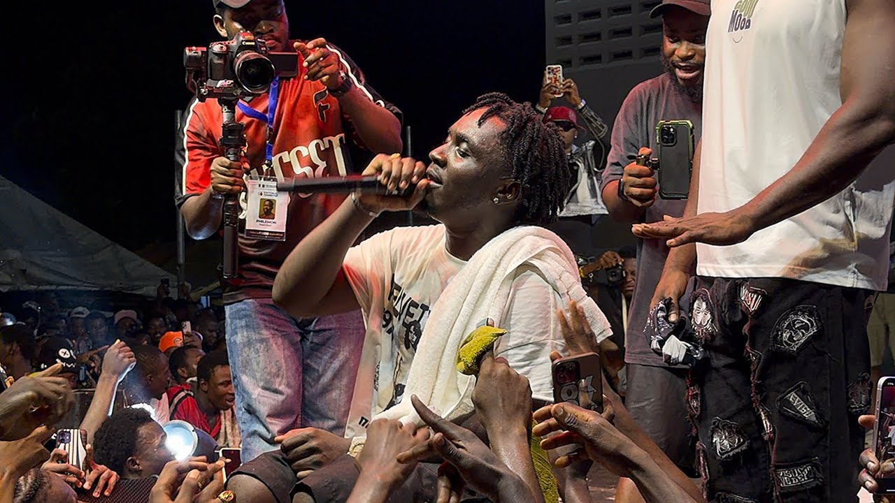 🔥🔥 Kweku Smoke Energetic Performance At ATU Akwaaba Night with Massive Crowd Singing Along 