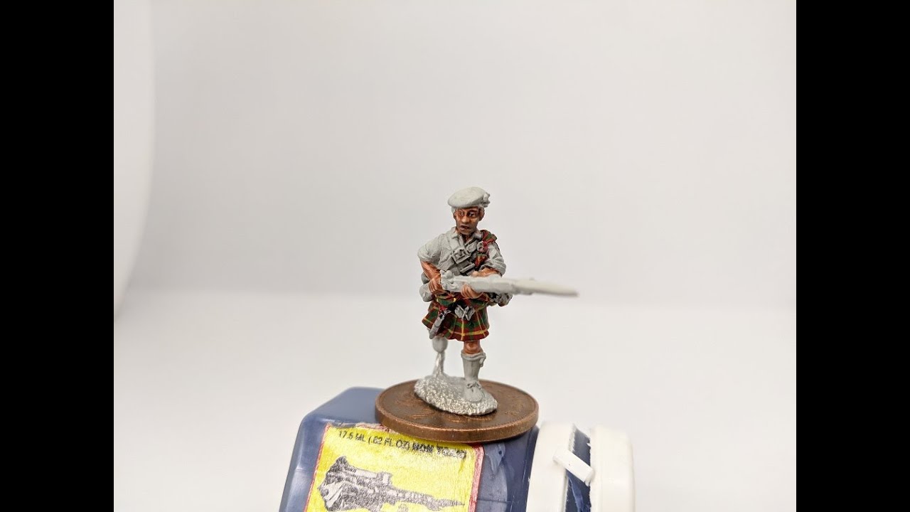 Painting faces on 28mm historical miniatures