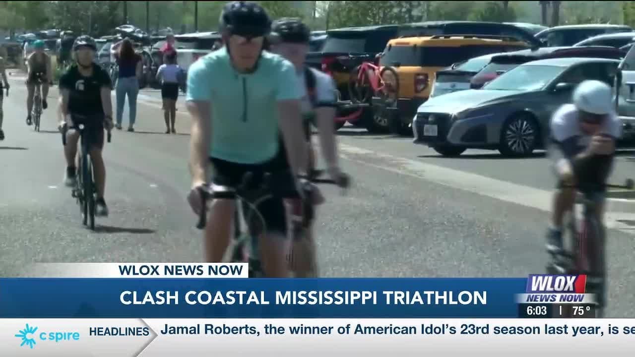 Спортсмены и жители города Галфпорт готовятся к триатлону Clash Endurance Coastal Mississippi.