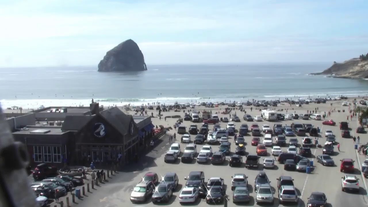 Live cam: Pacific City on Oregon Coast