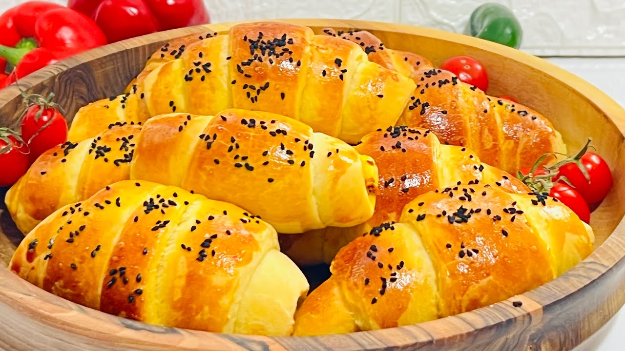 طرز تهیه کروسان مرغ ساده و اسان -کروسان خانگی-باآموزش خمیرراحتش-سر آشپز خانگی