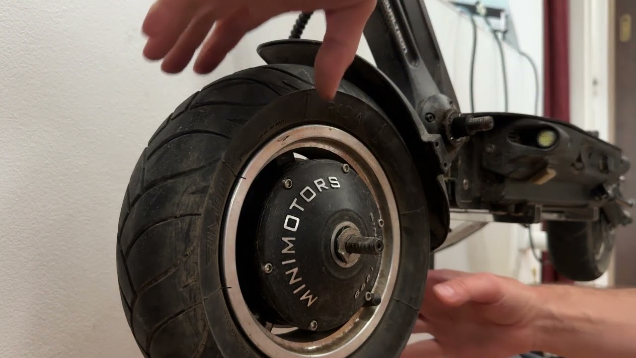 Comparison of 3 different tires on Dualtron Victor e-scooter