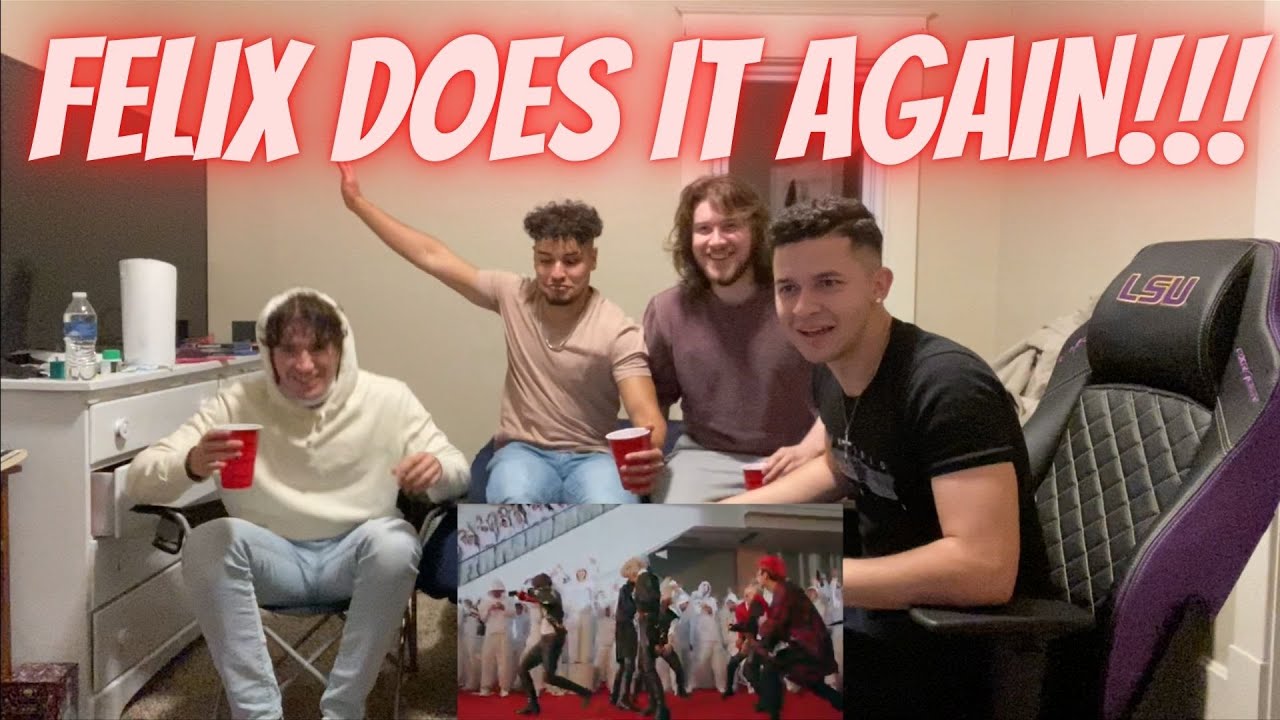 Stray Kids - Back Door (reaction) FELIX DOES IT AGAIN!!!