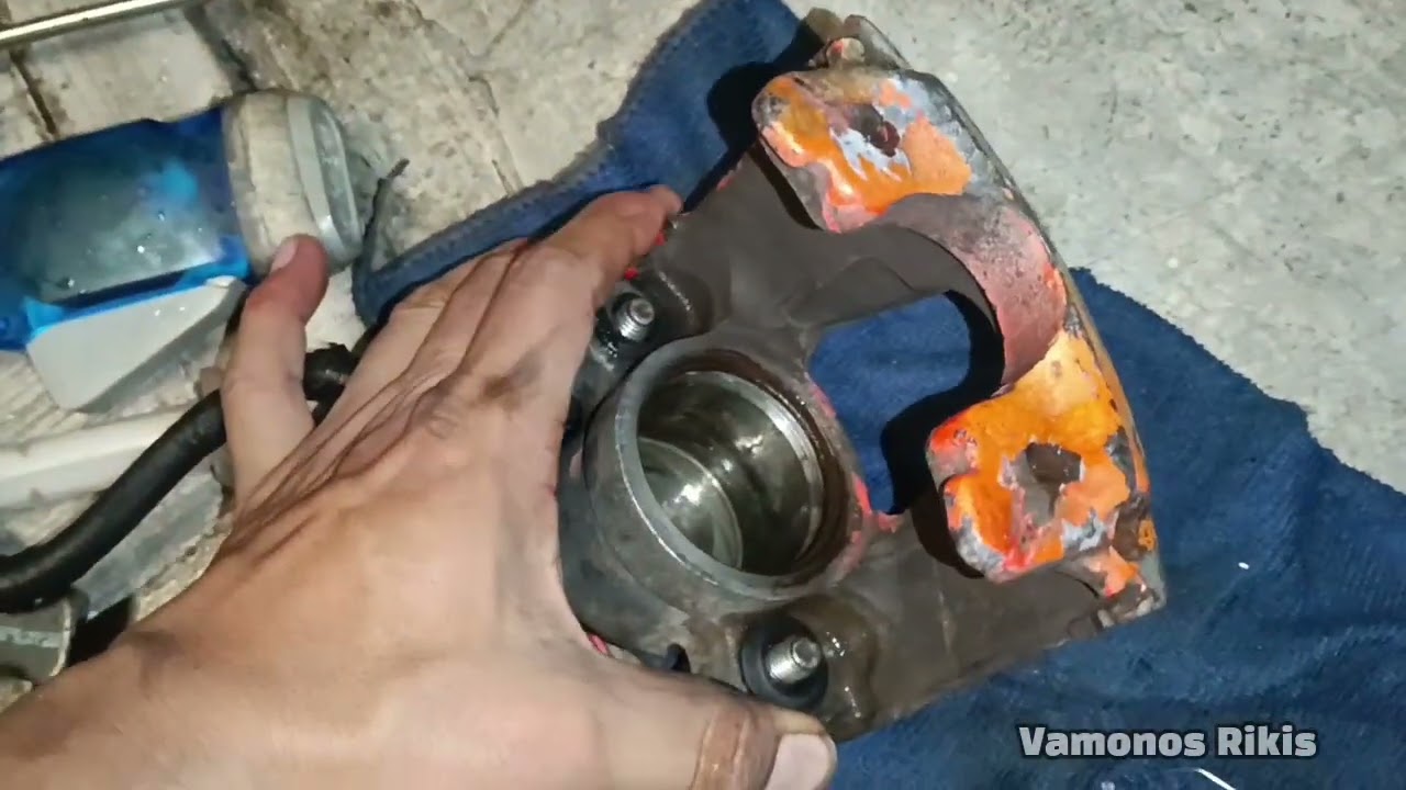 Extraer piston de freno de caliper sin tanto rollo.