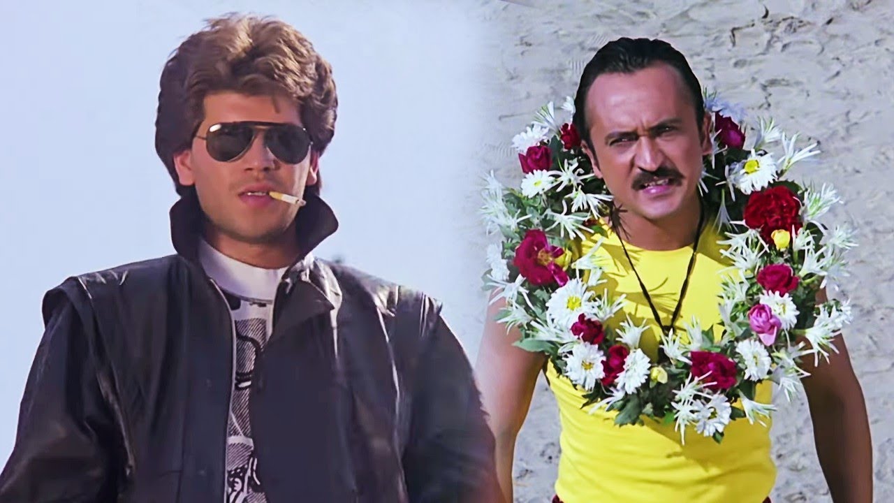 मरने वाले पे श्रद्धांजलि अर्पित करने के लिए पकया - Aditya Pancholi - Kahan Hai Kanoon Movie Scene