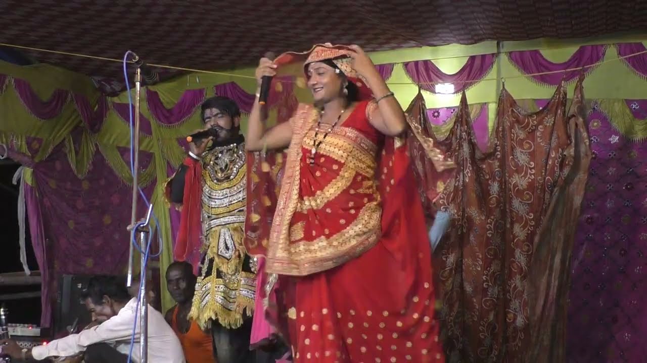 फुल और सतीश सोना में पहली बार मिलन होता है और फुल रानी इंद्रजीत को मांगता है सोने से।