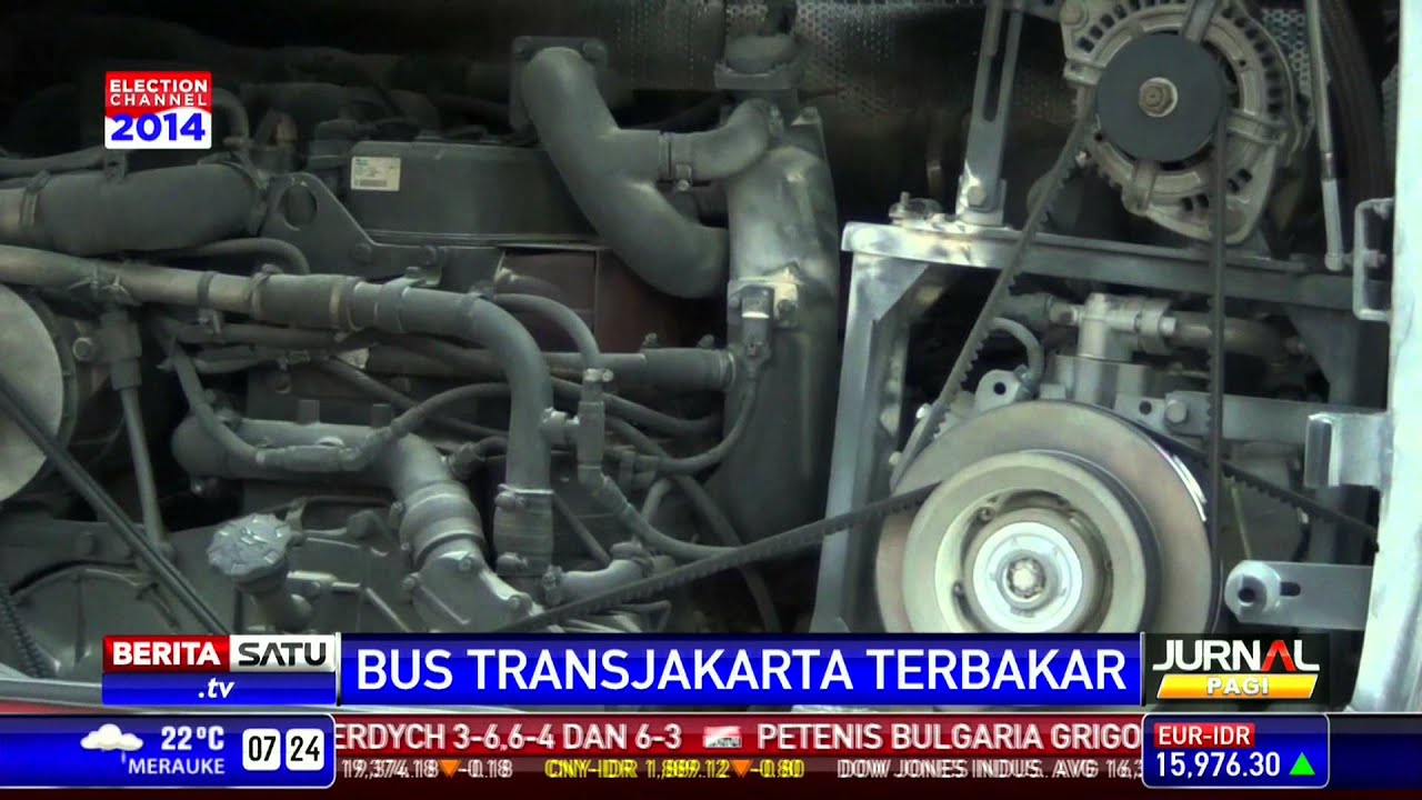 Bus Transjakarta Terbakar di Bundaran HI