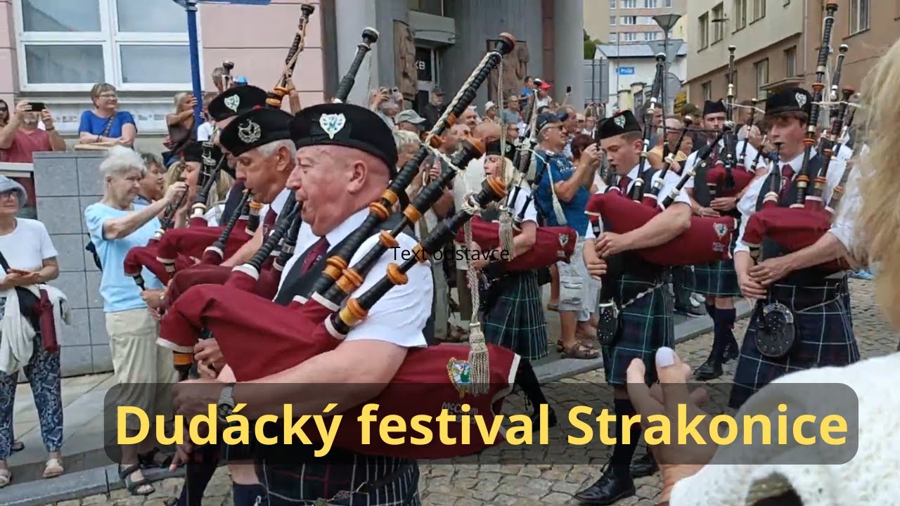 25. mezinárodní dudácký festival Strakonice - průvod s ukázkami