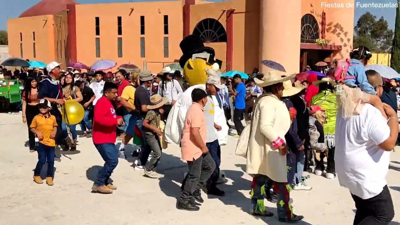 Shitases de Fuentezuelas con Prendedora Banda Encinera y Banda La Rezia de Oaxaca