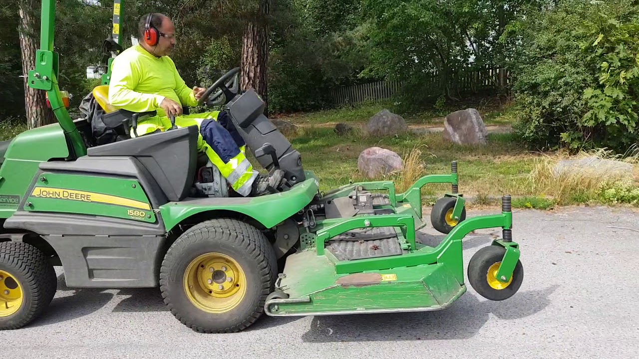 SWEDEN - MOWING GRASS residential area Stockholm John Deere!