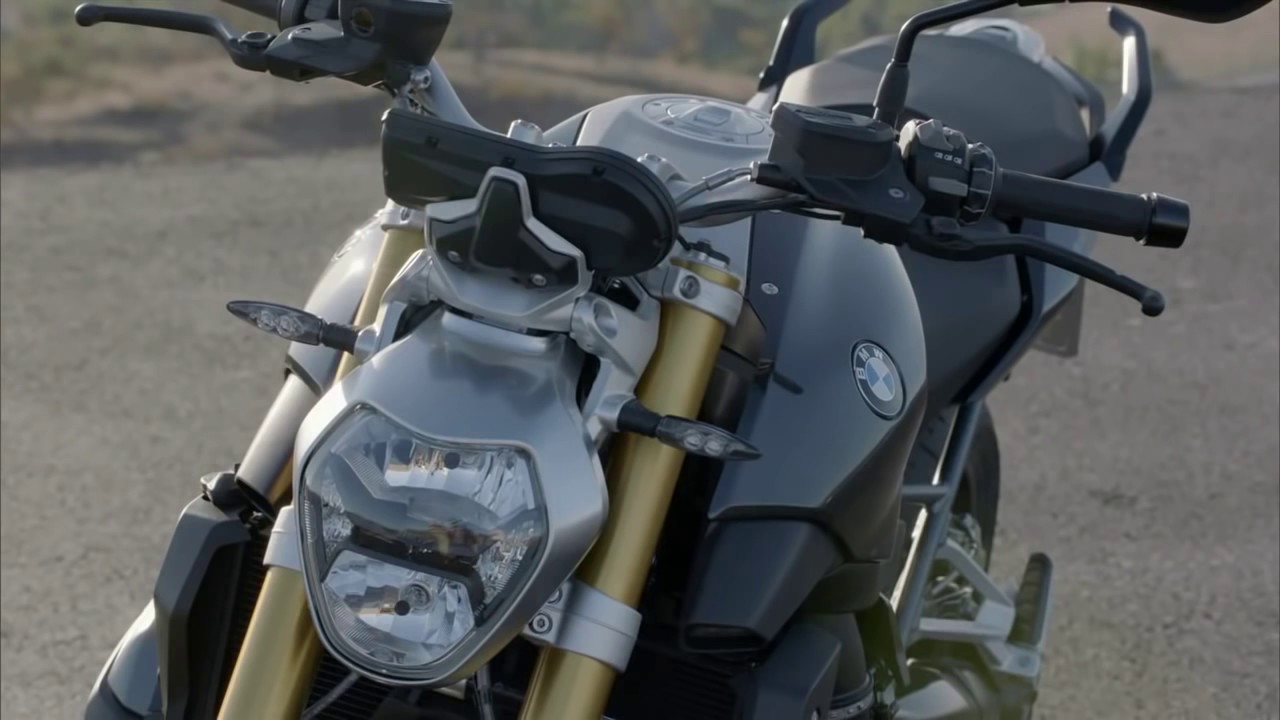 BMW R1200R - BMW R 1200 R DESIGN and RIDING