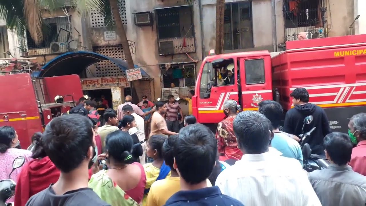 Caught fire 🔥,in Old mahada  Ekta Nagar, Kandivali West