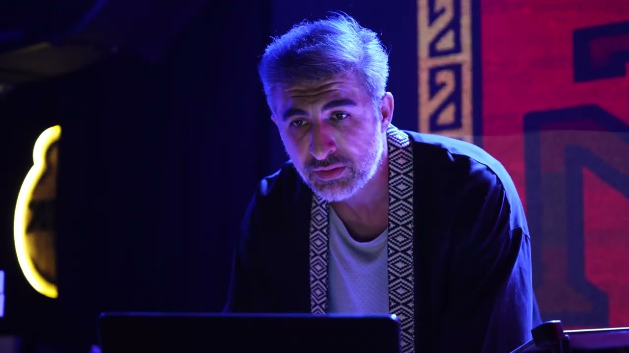 Mehmet Taylan & Seyed Davoud - Live Electronic Art Performance