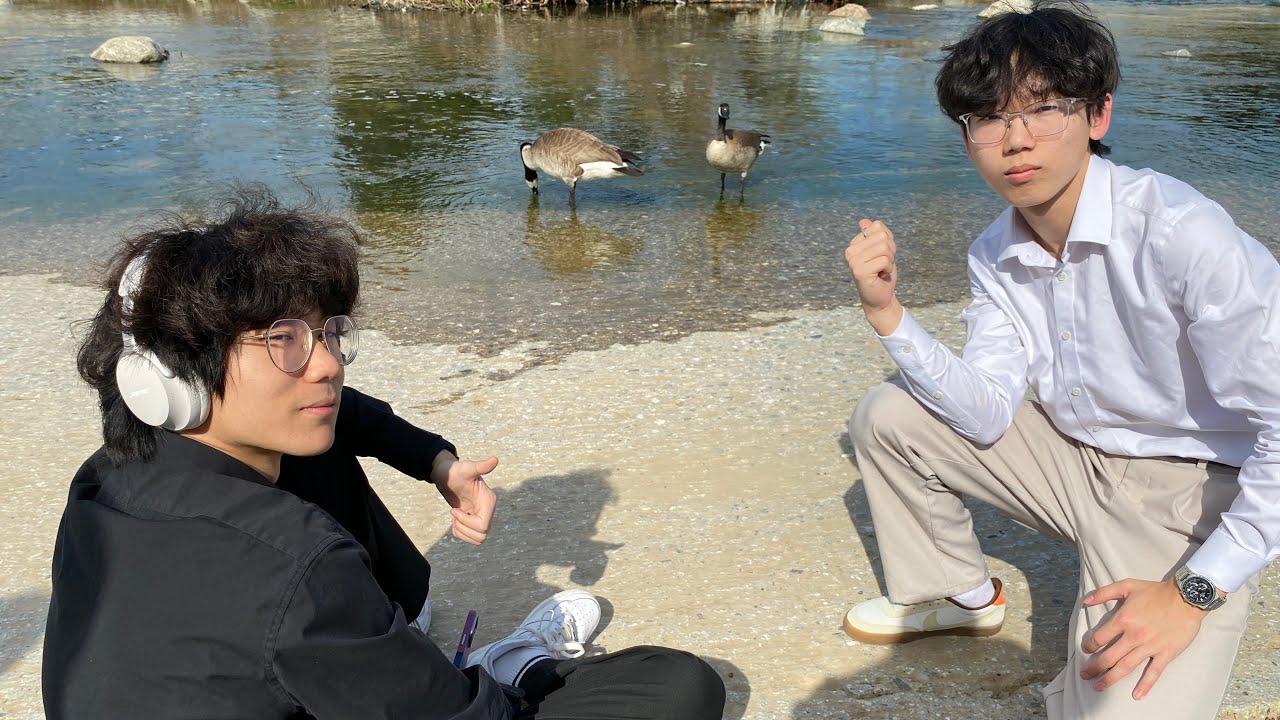 Ms. Russo’s Biology Class explores the Los Angeles River in search of different species of birds.