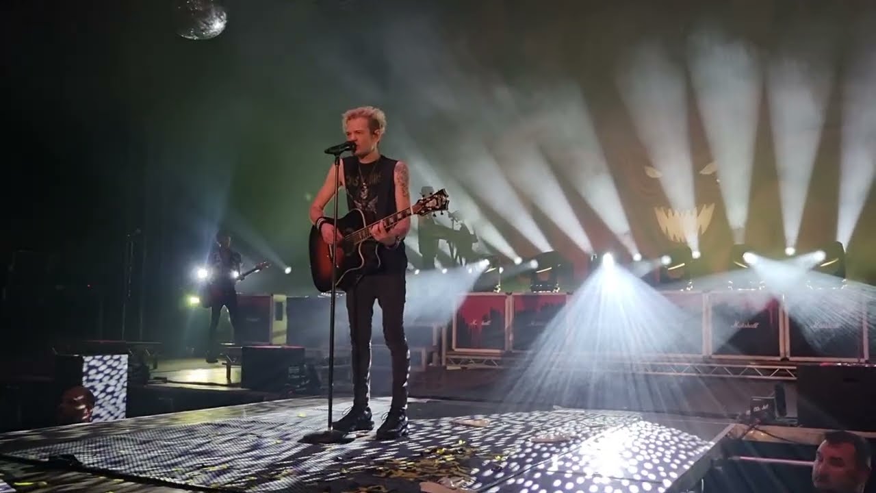 Sum 41 - With me, 1.10.2022, live in Prague