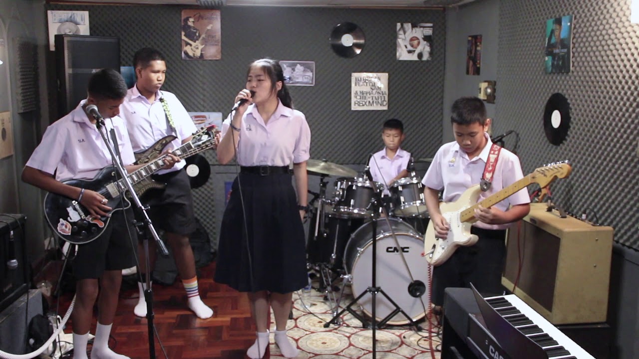 ชาวนากับงูเห่า [FLY] - AYARA โรงเรียนบดินทรเดชา (สิงห์ สิงหเสนี) [HOTWAVE2019] #HWMA2019 #GMM25