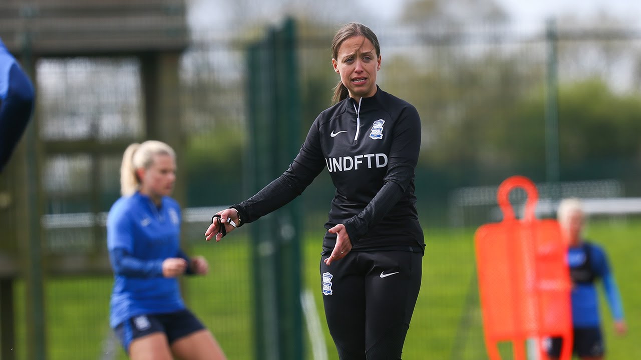 INSIDE TRAINING | Amy Merricks' first training session as Blues Women's Head Coach! 🔵