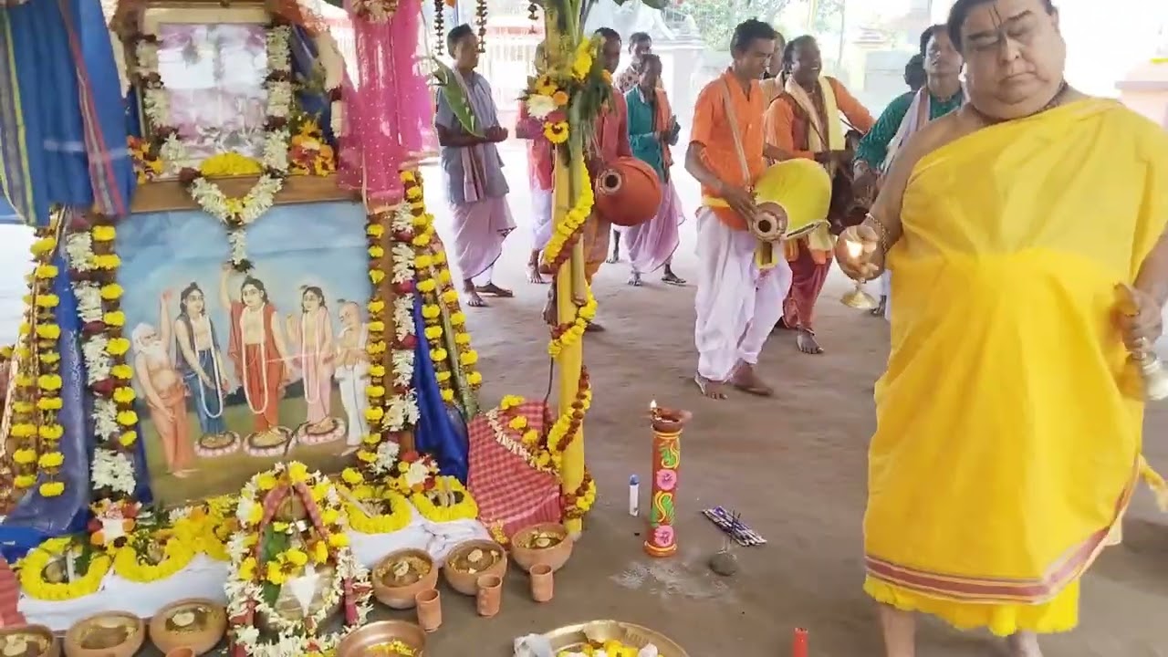 ভোগ আরতি,শ্রীপাঠ খড়দহ নিতাই বাড়ি কুঞ্জবাটি।