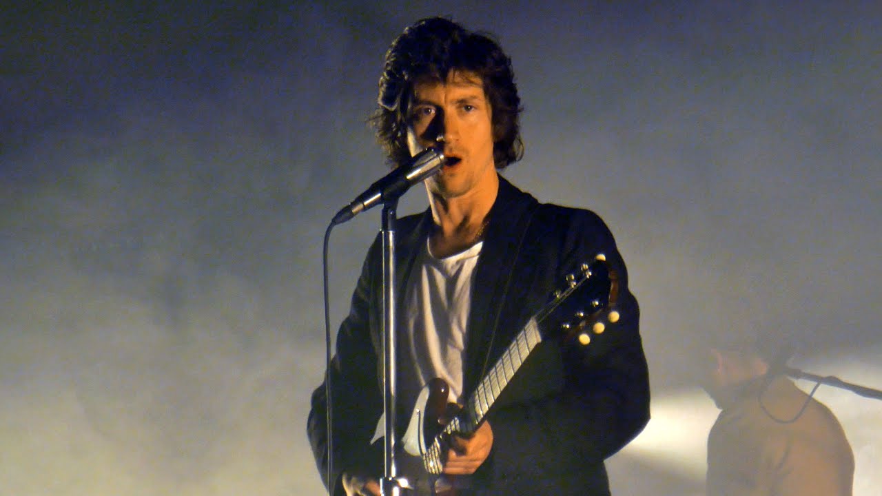 Arctic Monkeys - Crying Lightning [Live at Kulturhalle Zenith, Munich - 25-04-2023]