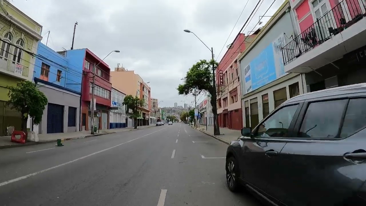 Avenida Independencia centro Valpara&iacute;so #ciclistasurbanos #chile #gopro #valpo #bici #puerto #centro
